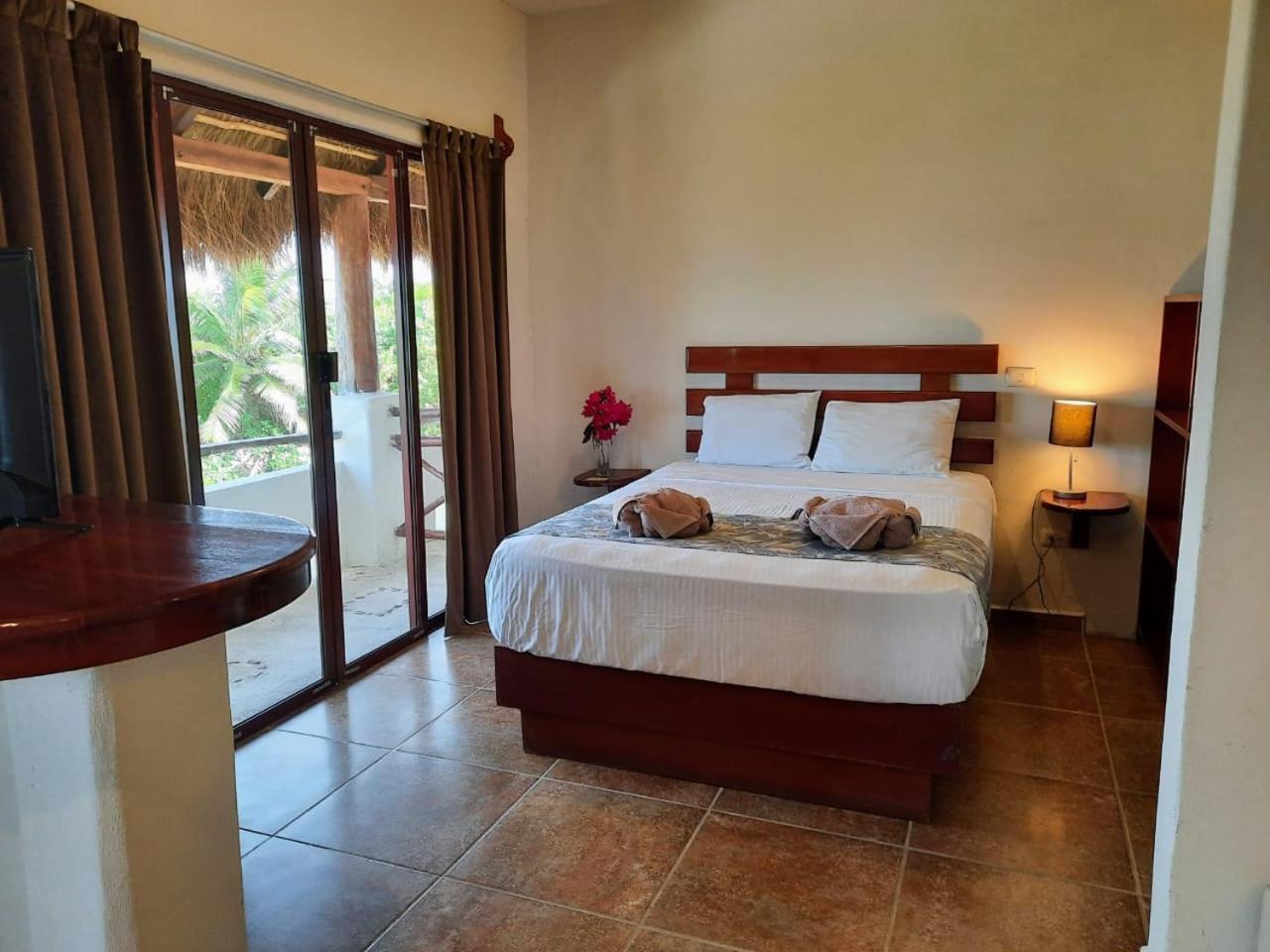 Porto Coral Hotel & Suites Mahahual Extérieur photo