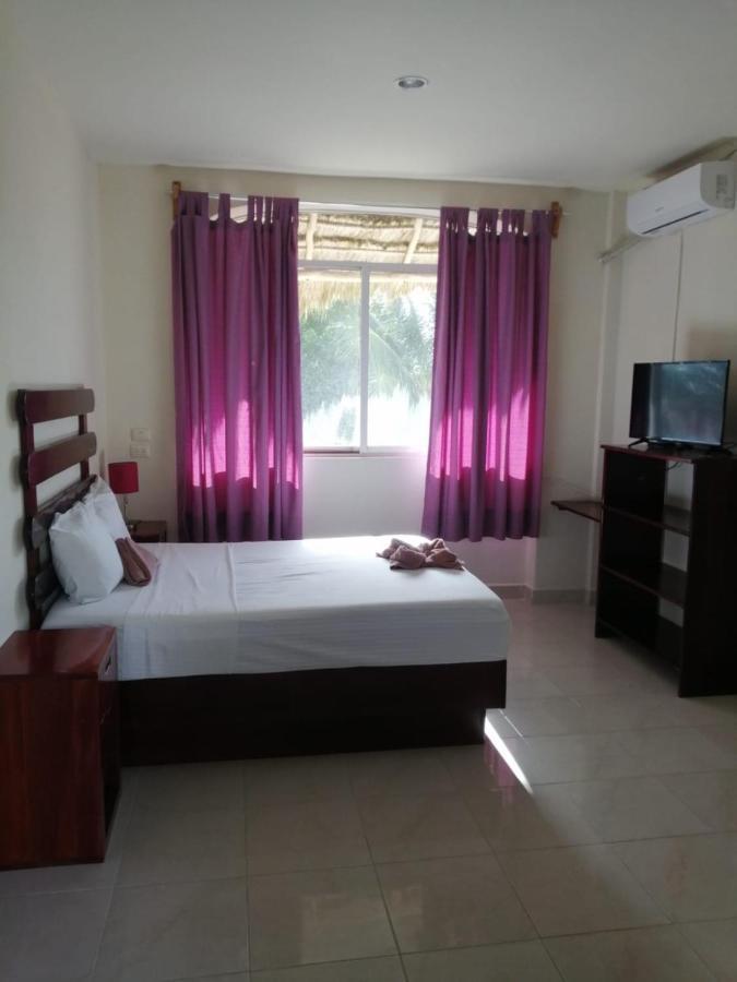 Porto Coral Hotel & Suites Mahahual Extérieur photo